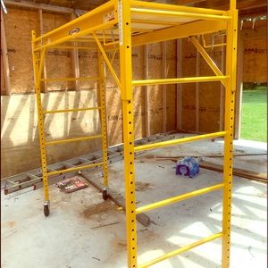 Werner 6.14ft x 6.167-ft x29 1000Ibs scaffold
